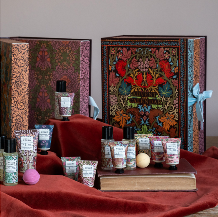 William Morris - Quercia e salice - Calendario dell'Avvento di bellezza con 24 sorprese per la cura